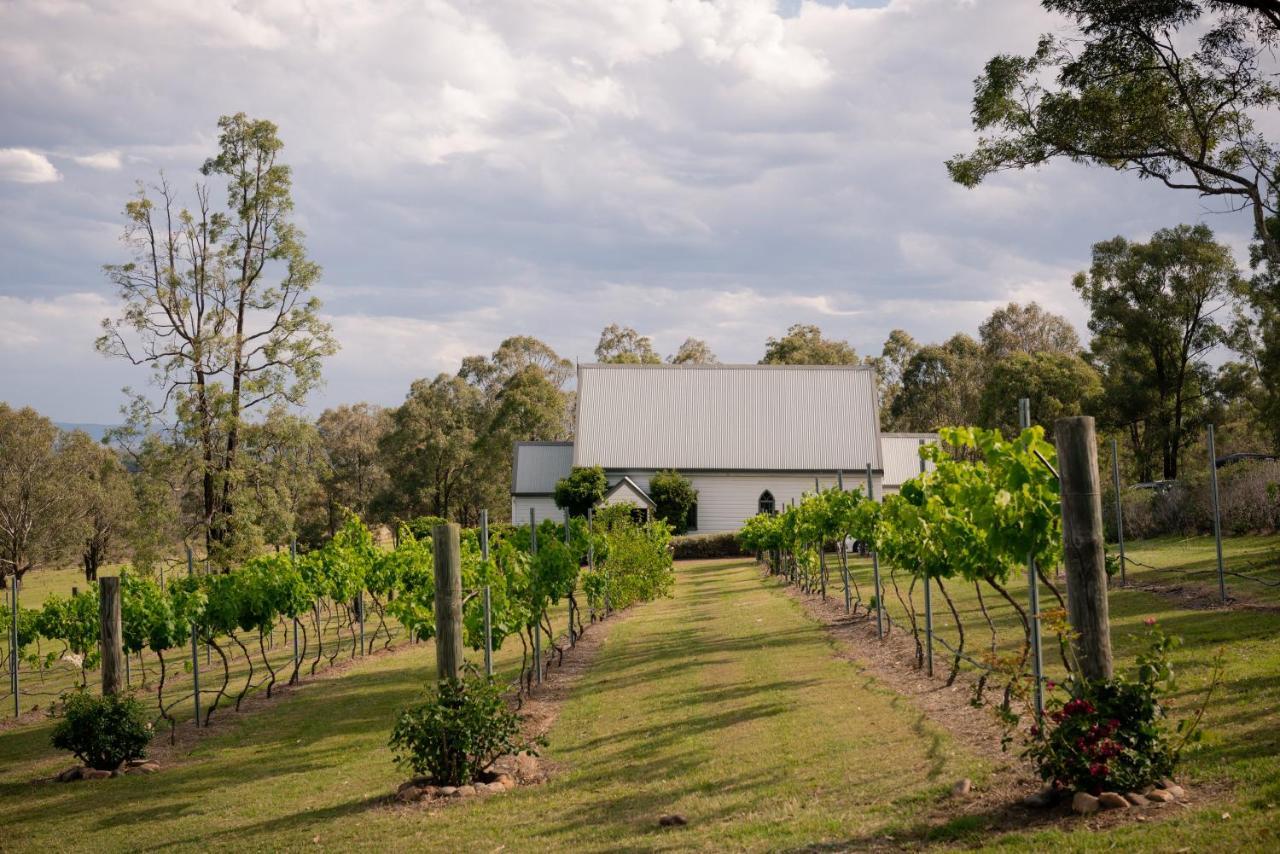 Cabins At Lovedale Wedding Chapel エクステリア 写真